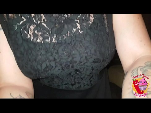 ❤️ Mae llyschwaer Slutty yn rhoi blowjob iddo a Sbaeneg ❌ Fideo porn wrthon ni ❌❤