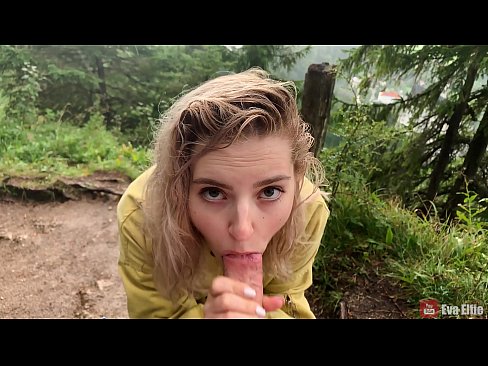 ❤️ Merch yn llyncu cum ar ôl blowjob cyhoeddus - Eva Elfi ❌ Fideo porn wrthon ni ❌❤
